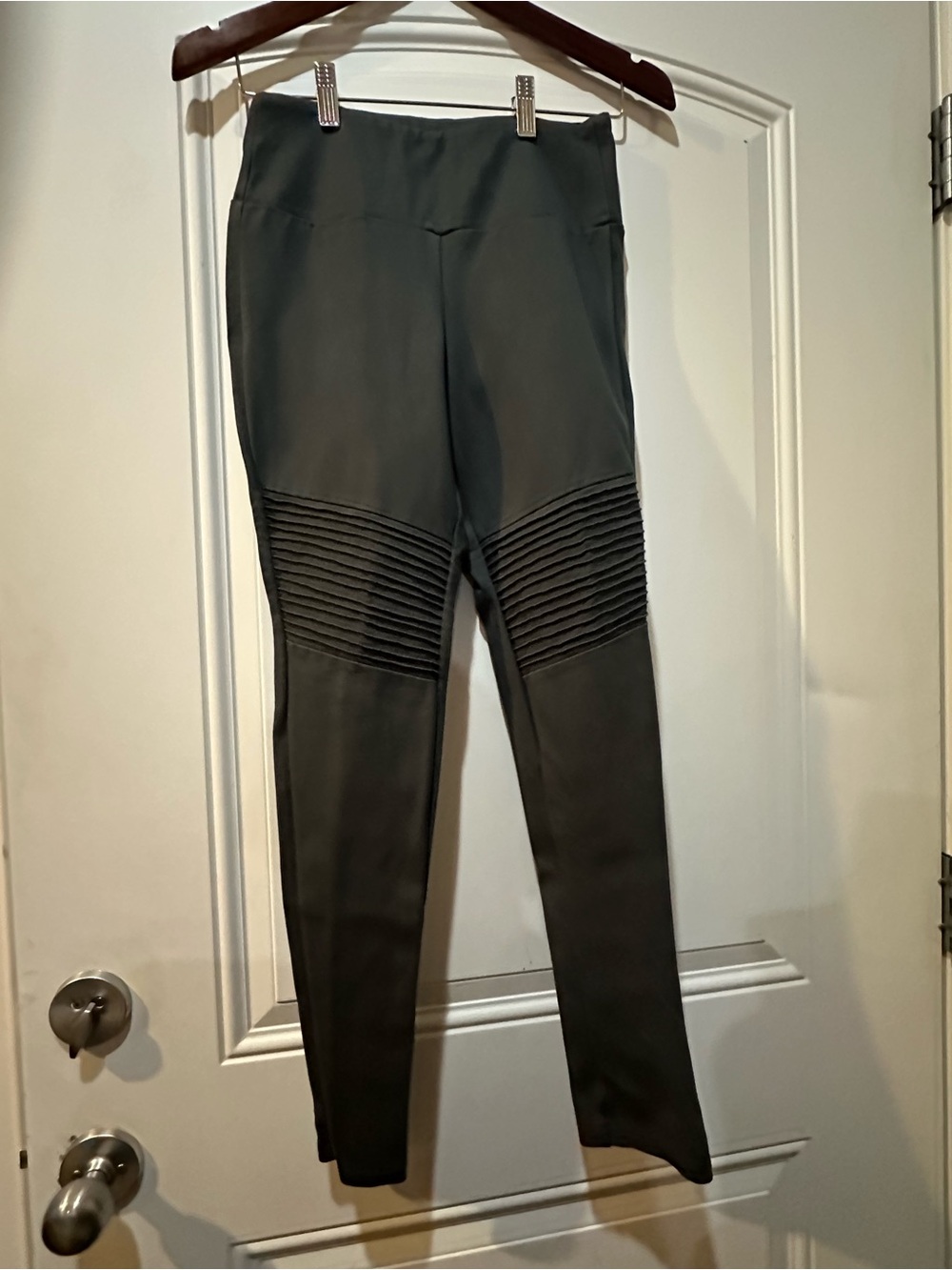 Parasuco Olive Ribbed Moto Leggings